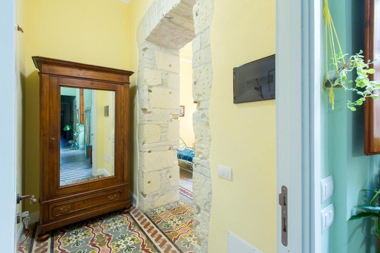 Bed and Breakfast Jacaranda à Cagliari Extérieur photo